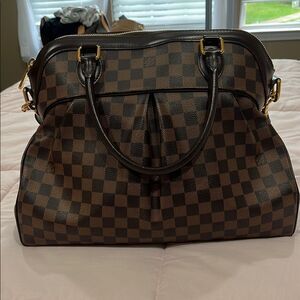 LV Trevi GM Damier